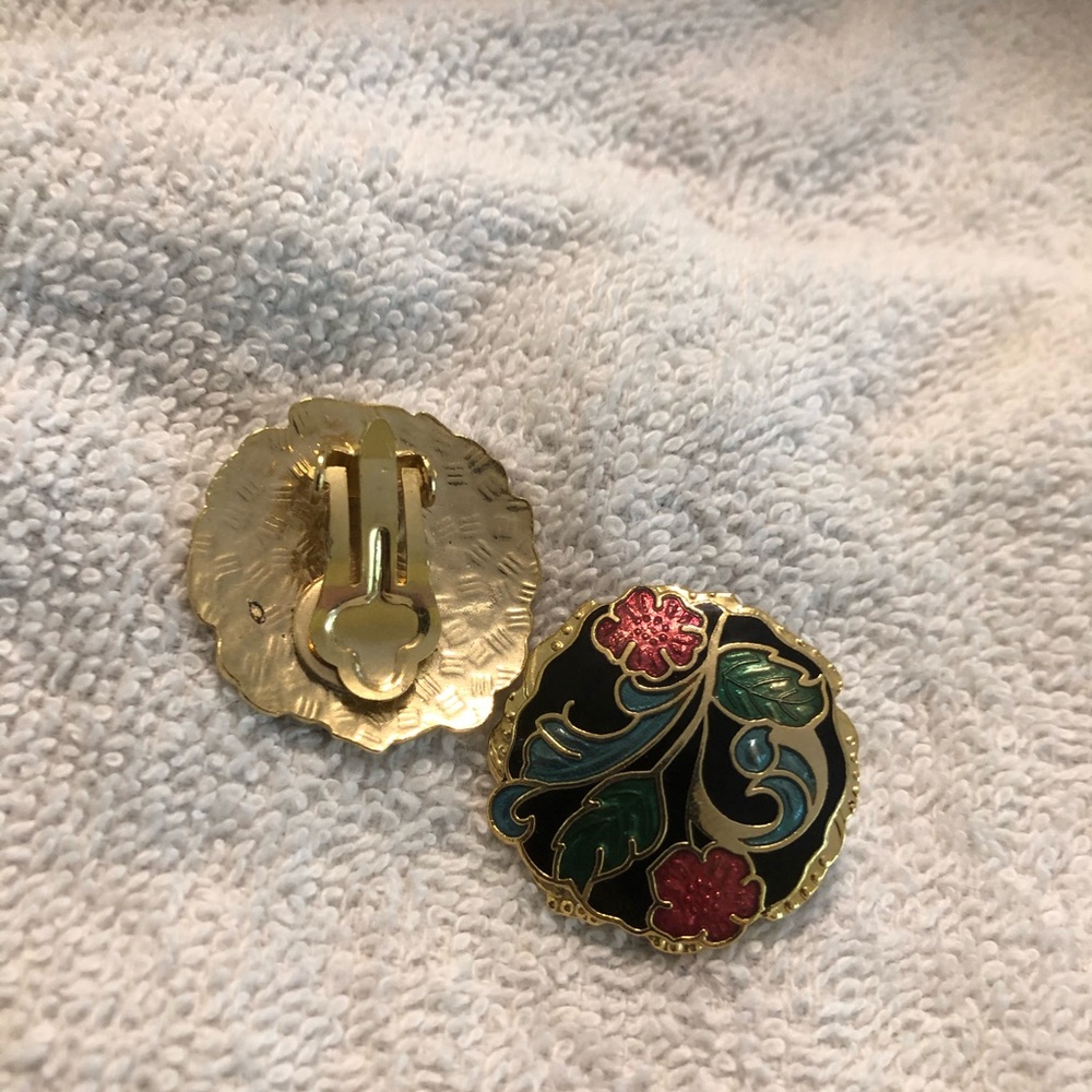 Clip on earrings